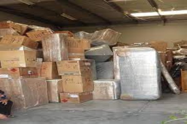 خدمات تخزين الأثاث